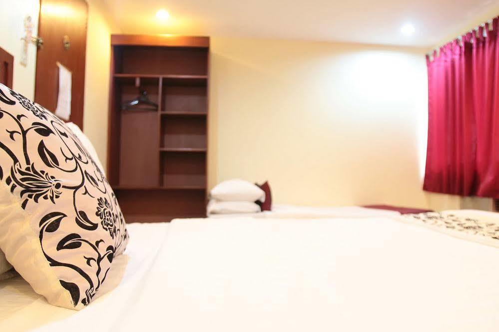 Nagaland Hotel Екстер'єр фото